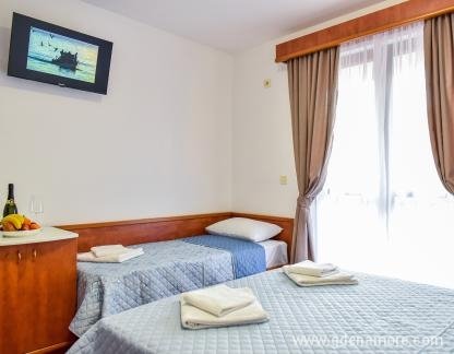 apartmani Loka, Loka, camera 2 con terrazzo e bagno, alloggi privati a Sutomore, Montenegro - DPP_7840 copy 2